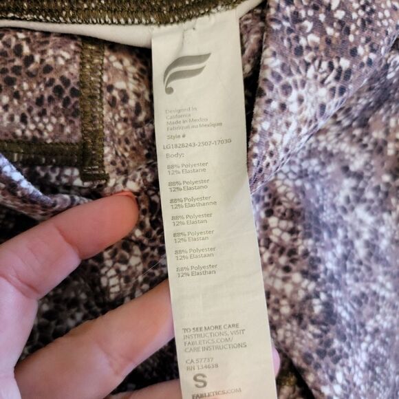 Fabletics Powerhold Leggings Serpentine small - Picture 4 of 6